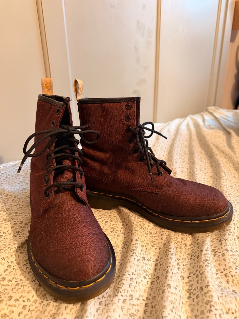 Dr. Martens Vegan Castel Canvas 8-Eye Boots Cherry Red Burgundy Size 8 EUC - Picture 3 of 7